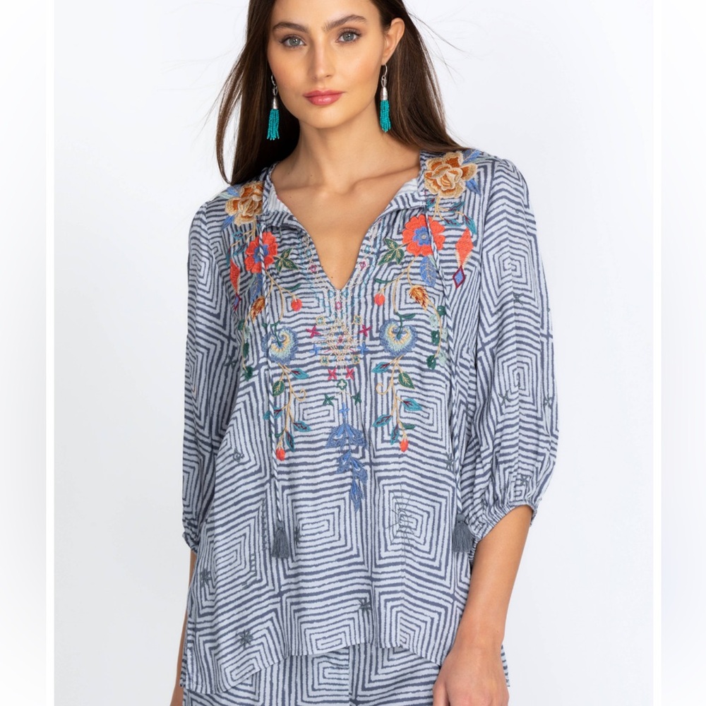 Johnny Was Blue and White Geometric Embroidered Tunic